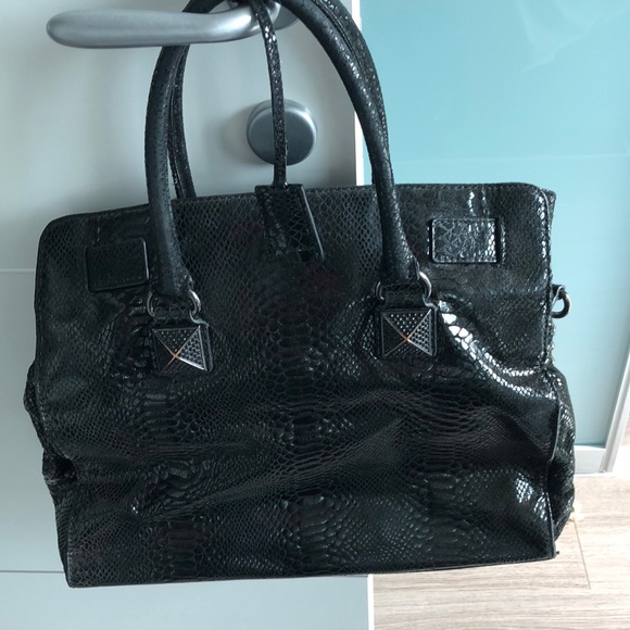 *3 for $500* Special Edition Michael Kors tote - Picture 6 of 6
